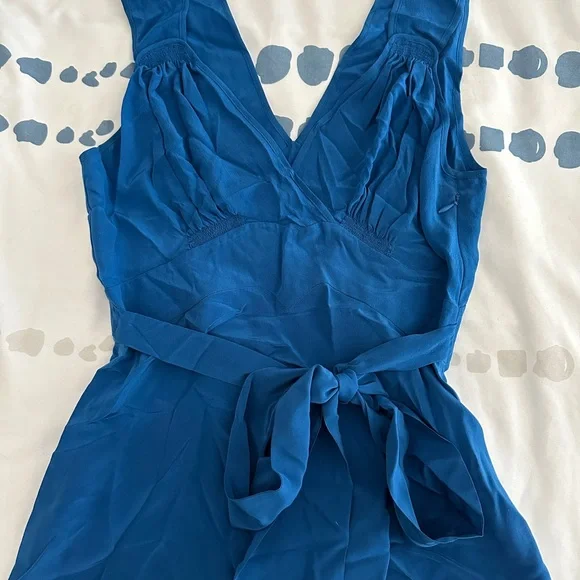 Elegant Blue Balenciaga Silk Cami With Front Tie - Picture 2 of 4